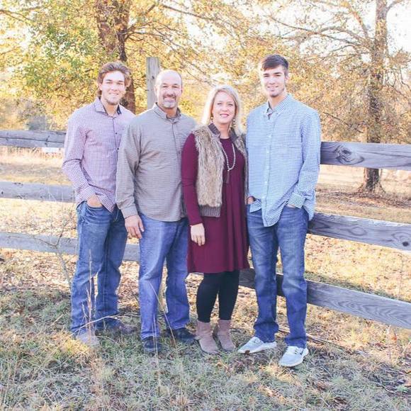 Meet your Posher, Kelli - Picture 1 of 1